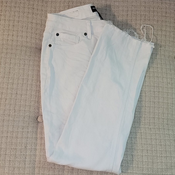 Kenneth Cole White Wash Jeans Sz 4 - Picture 4 of 12